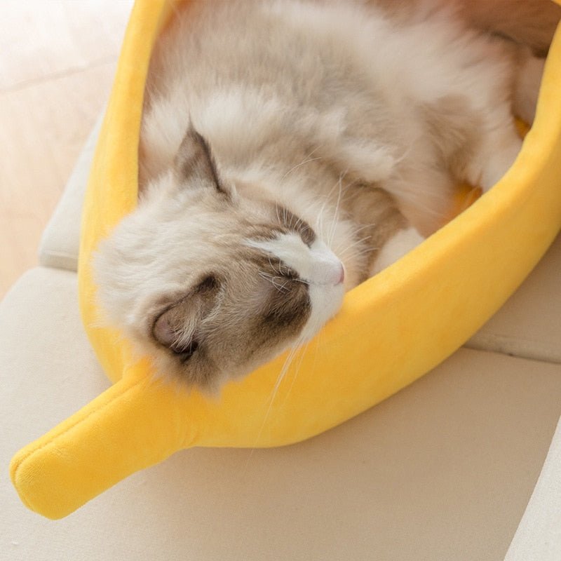 Banana Cat Bed - YourCatNeeds
